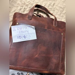 Portland Leather Medium Crossbody 🦄